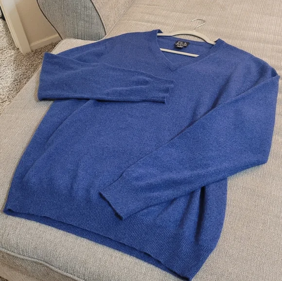 Jos. A. Bank Executive Collection Blue Cashmere Sweater Size Medium - Picture 2 of 4